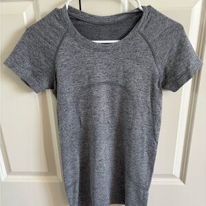 Lululemon Heathered Gray Swiftly Tech Short Sleeve Shirt